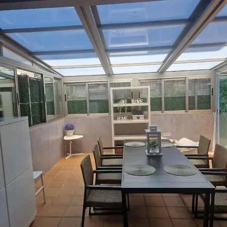 Torremolino's Paradise Apartment *